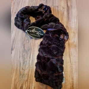 Marlo Lorenz Lulu Rosettes On Faux Fur Scarf Brown One Size NEW